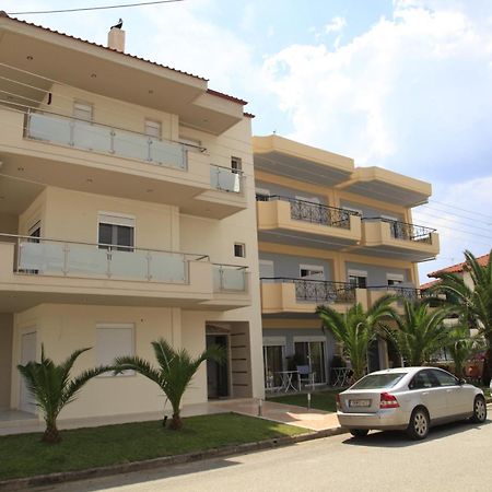 Vicky Rooms Paralia Dionysiou Ngoại thất bức ảnh