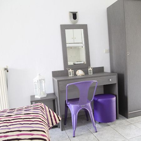 Vicky Rooms Paralia Dionysiou Ngoại thất bức ảnh