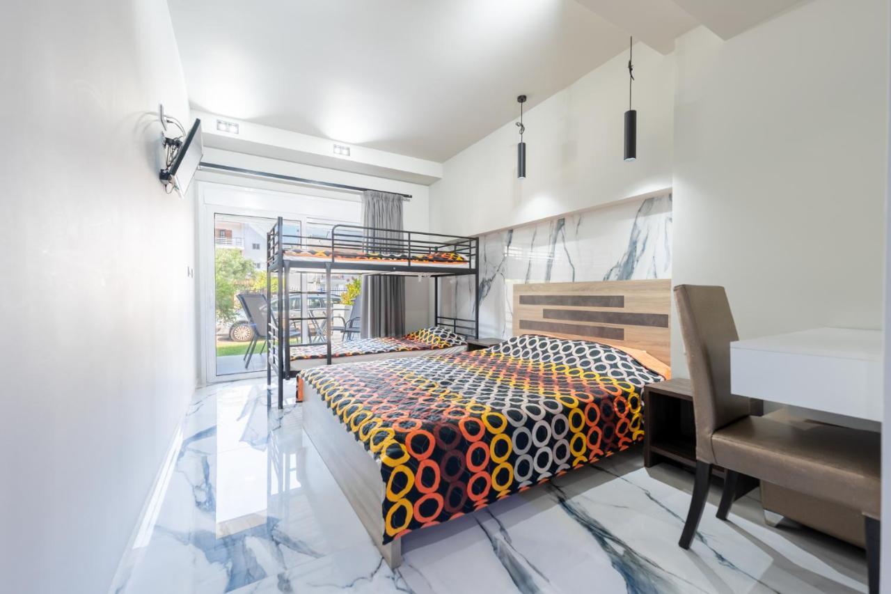 Vicky Rooms Paralia Dionysiou Ngoại thất bức ảnh