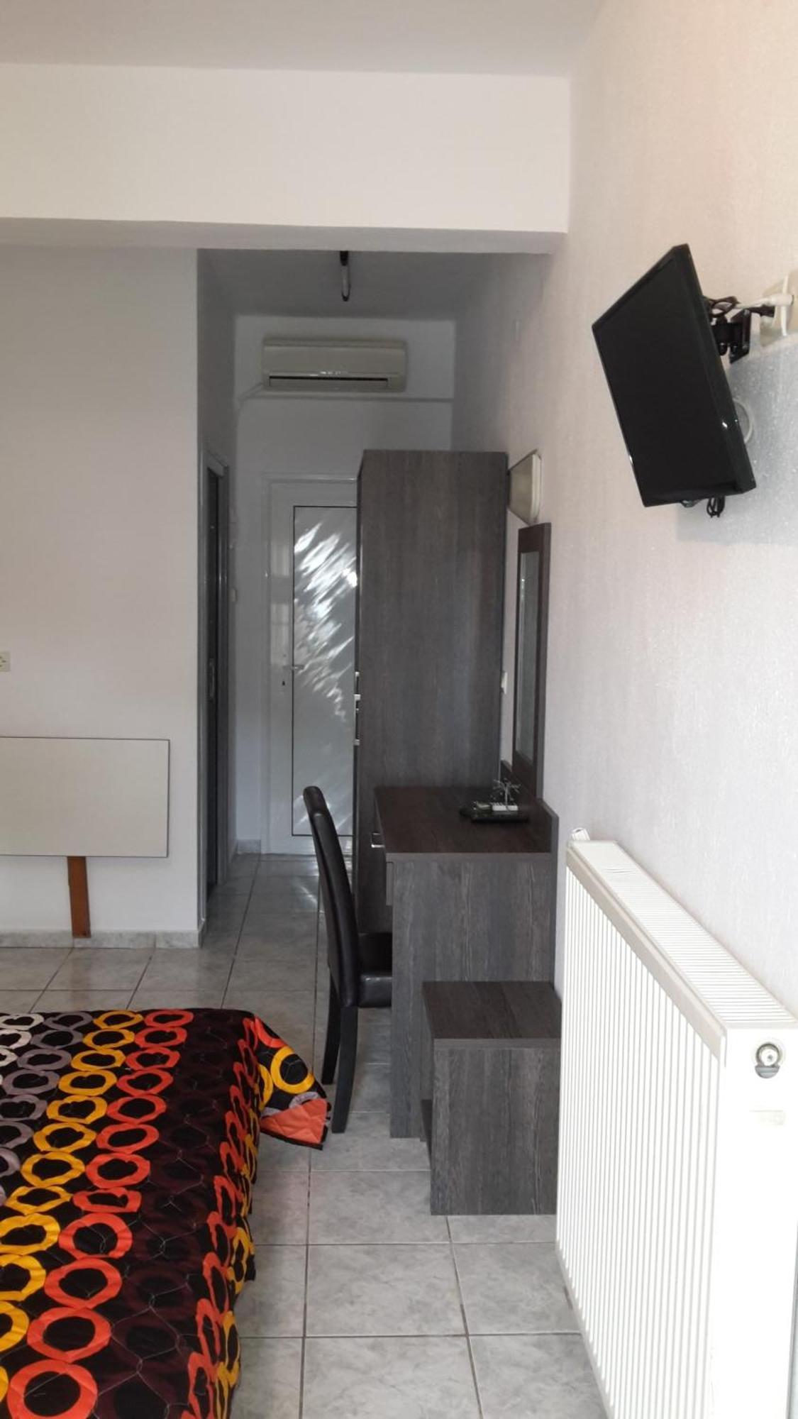 Vicky Rooms Paralia Dionysiou Phòng bức ảnh