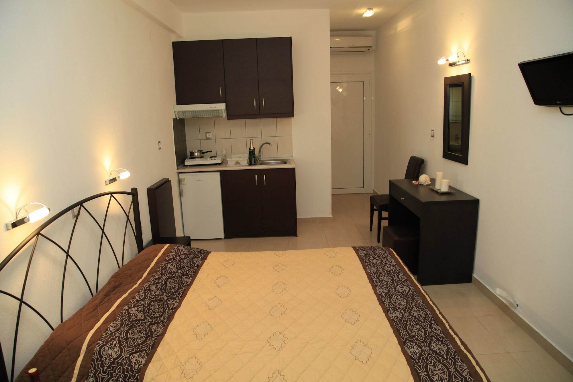 Vicky Rooms Paralia Dionysiou Ngoại thất bức ảnh