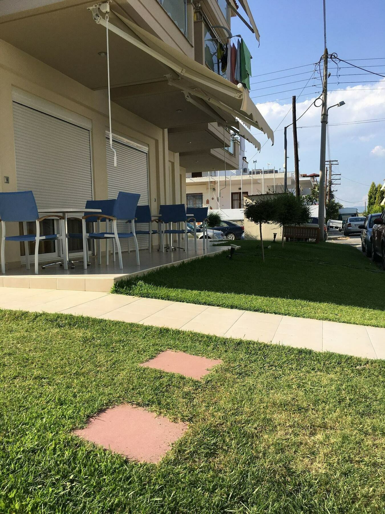 Vicky Rooms Paralia Dionysiou Ngoại thất bức ảnh