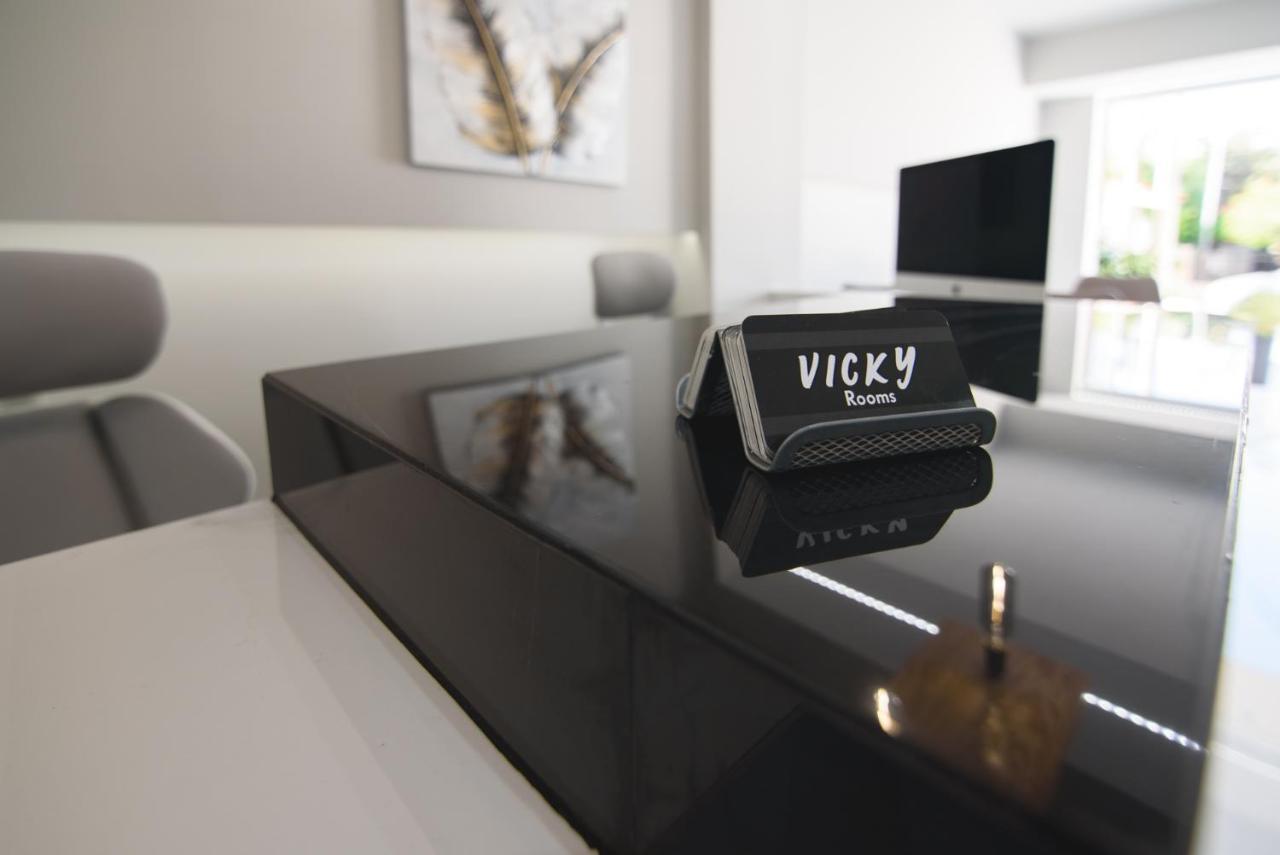 Vicky Rooms Paralia Dionysiou Ngoại thất bức ảnh